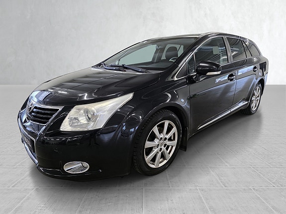 Toyota Avensis 7 of 25