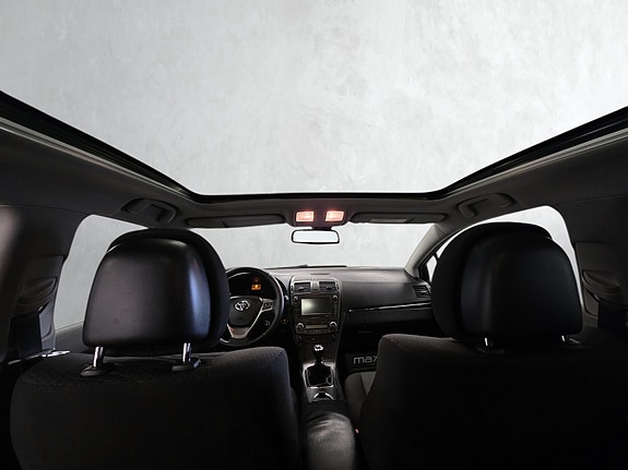 Toyota Avensis 16 of 25