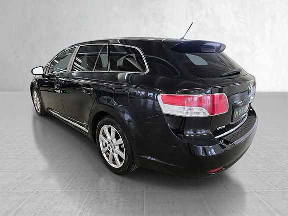 Toyota Avensis 5 of 25