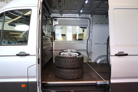 Volkswagen Crafter 30 of 30