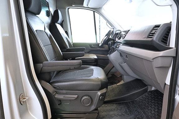 Volkswagen Crafter 25 of 30