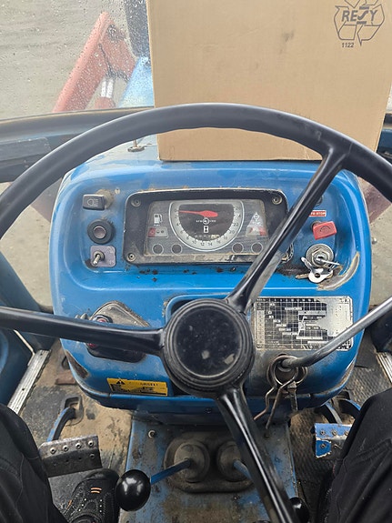 Ford 4600 5 of 9