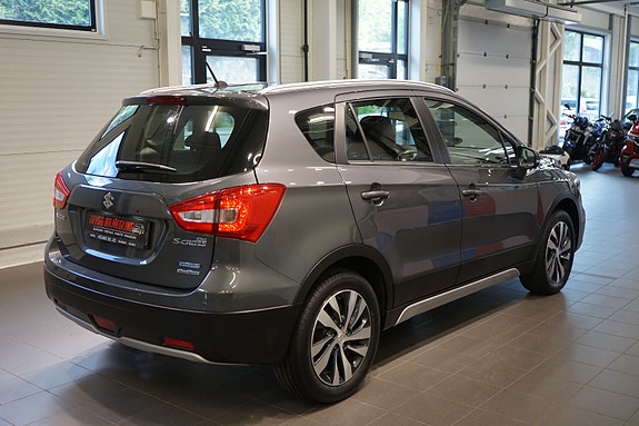Suzuki SX4 8 of 30