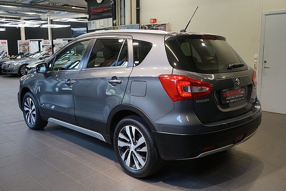 Suzuki SX4 4 of 30