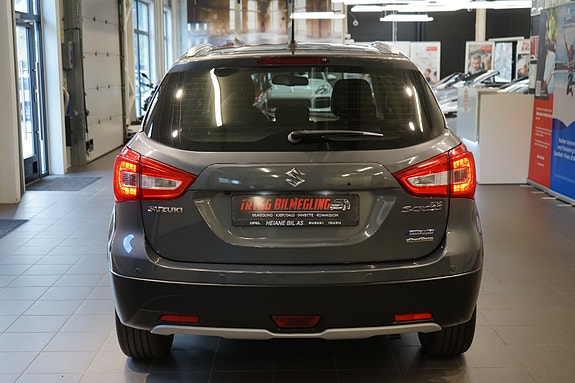 Suzuki SX4 6 of 30