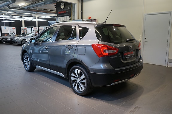 Suzuki SX4 5 of 30