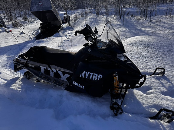 Yamaha FX Nytro 12 of 12
