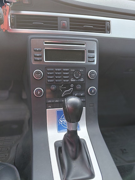 Volvo V70 7 of 14