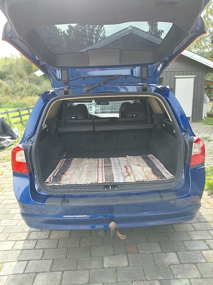 Volvo V70 9 of 14