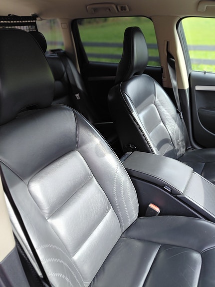 Volvo V70 11 of 14