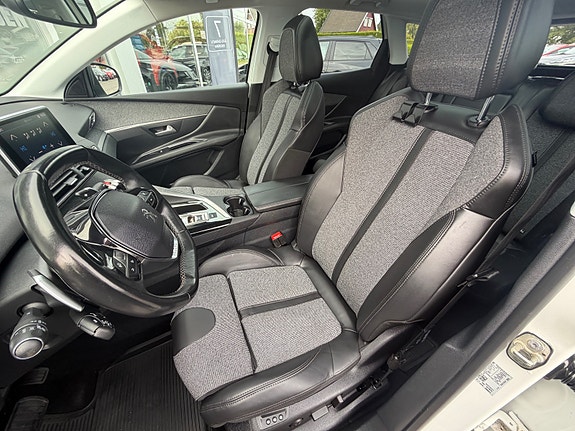 Peugeot 3008 11 of 25