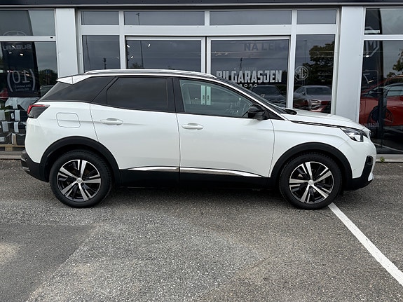 Peugeot 3008 3 of 25