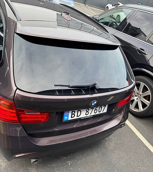 BMW 320d 5 of 11