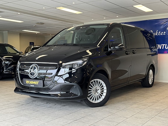 Mercedes-Benz EQV300 8 of 25