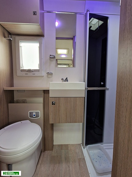 Challenger 377 PROFILE GENESIS med Sykkelstativ, Solcelle og Stekeovn 29 of 30