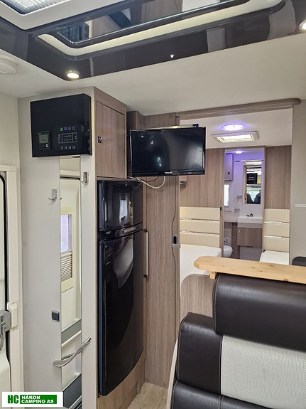 Challenger 377 PROFILE GENESIS med Sykkelstativ, Solcelle og Stekeovn 18 of 30