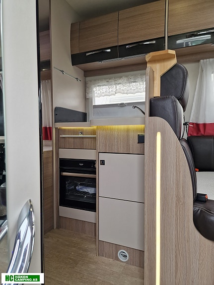 Challenger 377 PROFILE GENESIS med Sykkelstativ, Solcelle og Stekeovn 19 of 30
