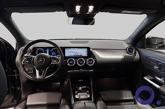 Mercedes-Benz EQA300 14 of 25