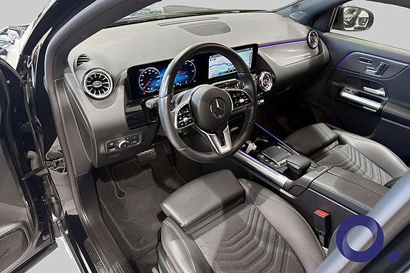 Mercedes-Benz EQA300 13 of 25