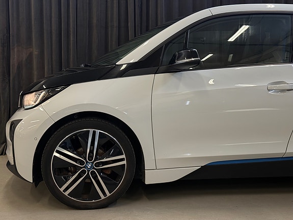 BMW i3 3 of 30