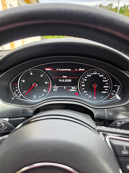 Audi A6 16 of 18
