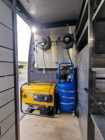 Mercedes-Benz Sprinter 15 of 30