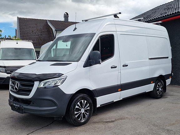 Mercedes-Benz Sprinter 7 of 30