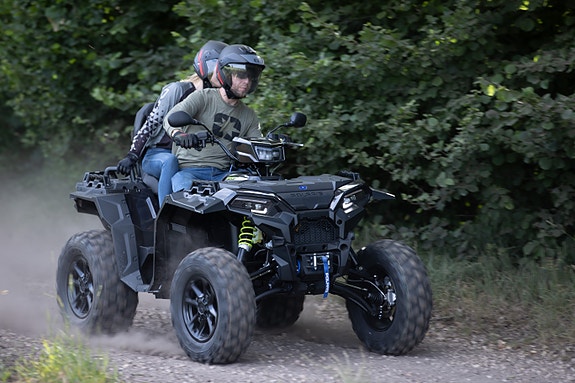 Polaris Sportsman XP 1000 S EPS 2-UP ATV traktor T3b/T1a – Super Graphite 7 of 26