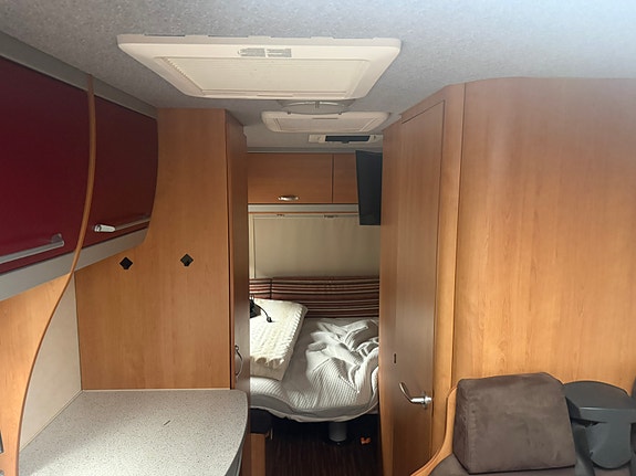 Eura Mobil TA 690 HS 19 of 28