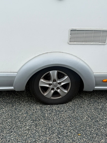 Eura Mobil TA 690 HS 4 of 28