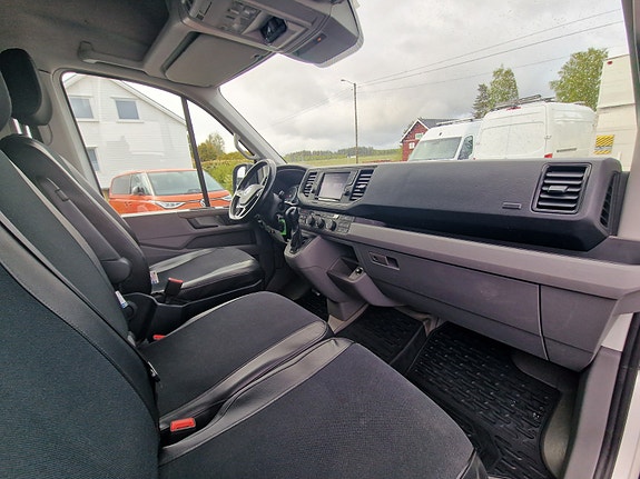 Volkswagen Crafter 25 of 30