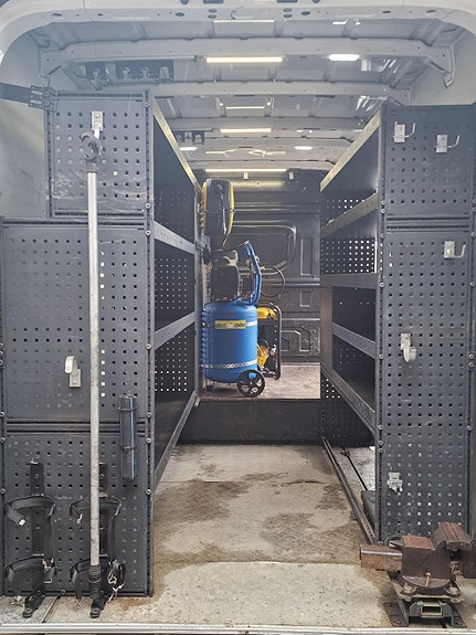 Volkswagen Crafter 10 of 30