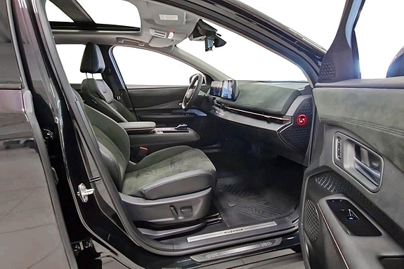Nissan Ariya 11 of 28