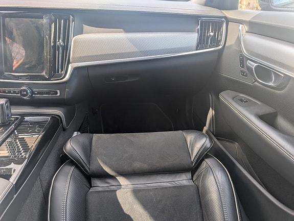 Volvo V90 10 of 13