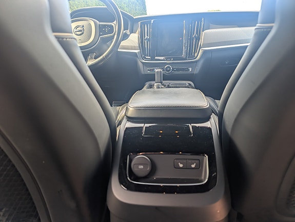 Volvo V90 11 of 13