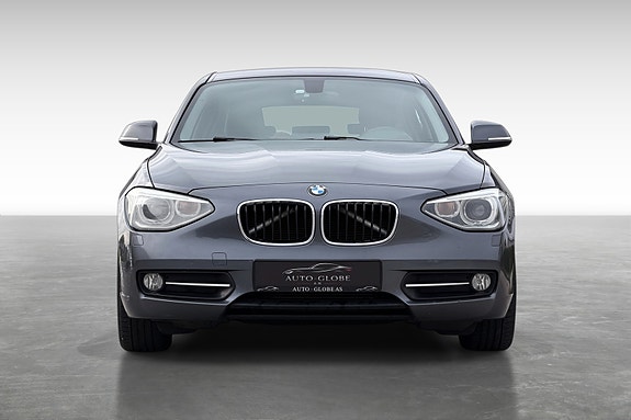 BMW 116d 2 of 12