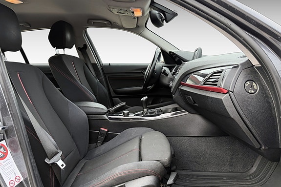 BMW 116d 9 of 12
