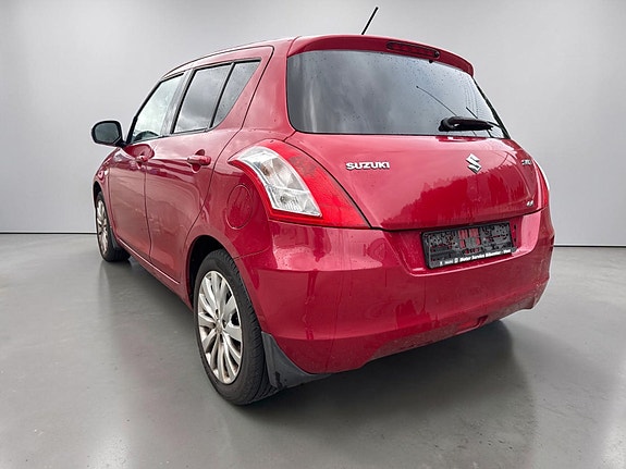 Suzuki Swift 5 of 13