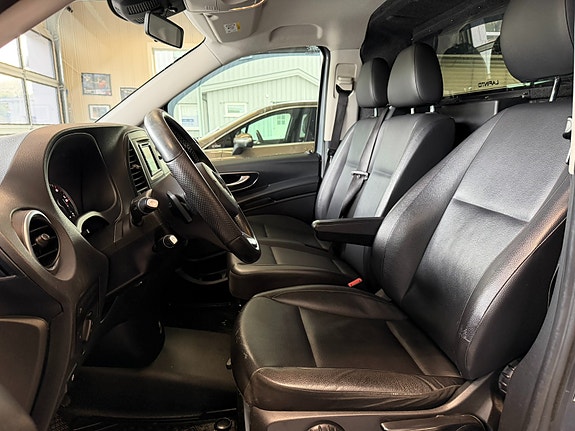 Mercedes-Benz Vito 10 of 27