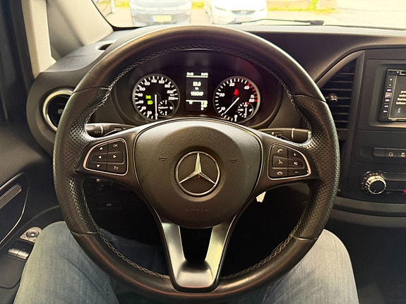 Mercedes-Benz Vito 19 of 27
