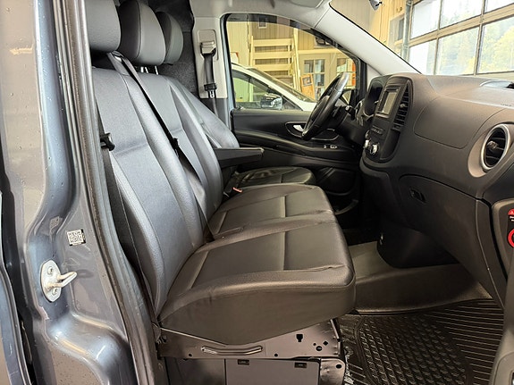 Mercedes-Benz Vito 12 of 27