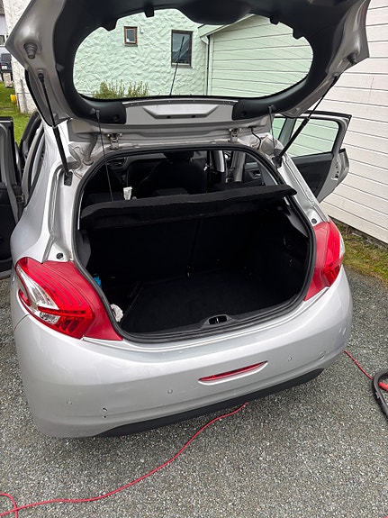 Peugeot 208 5 of 23