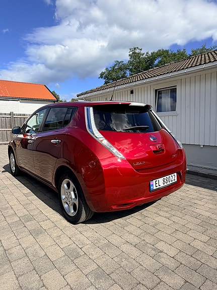 Nissan Leaf 9 of 9