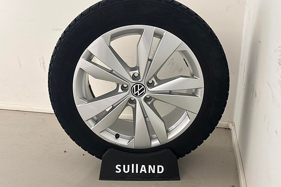 Volkswagen ID.4 GTX 22 of 23