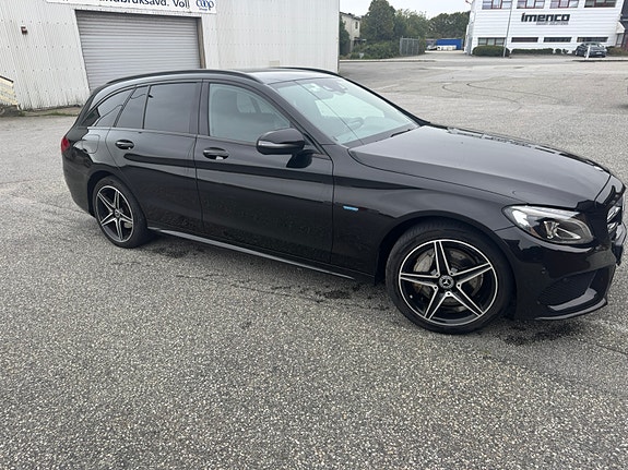 Mercedes-Benz C350 e 2 of 12