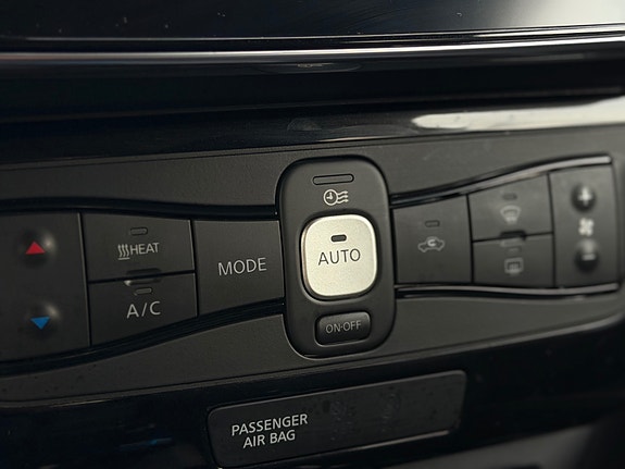 Nissan Leaf 15 of 26