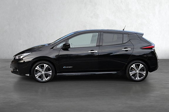 Nissan Leaf 4 of 26