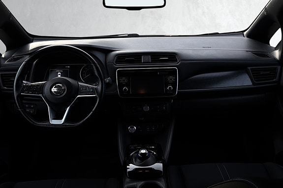 Nissan Leaf 9 of 26