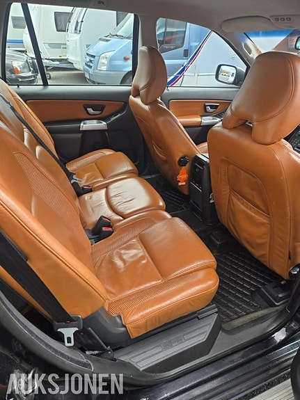 Volvo XC90 17 of 22