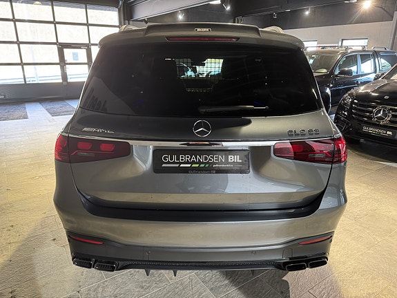 Mercedes-Benz GLS63 8 of 30